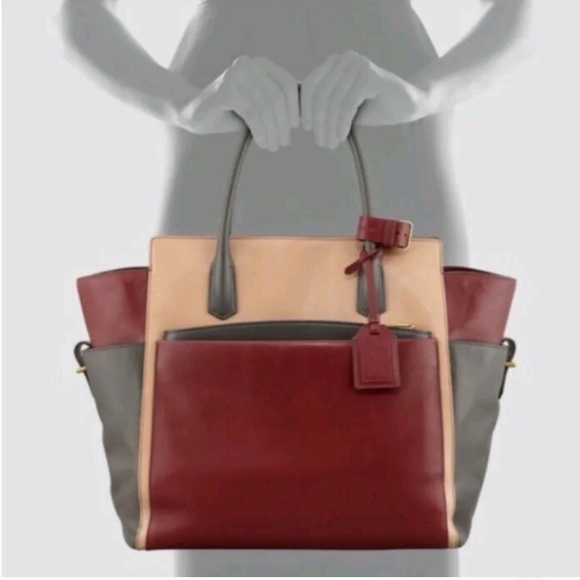 FLASH SALE REED KRAKOFF Bag 🔥🔥🔥🔥🔥🔥 - Picture 2 of 11